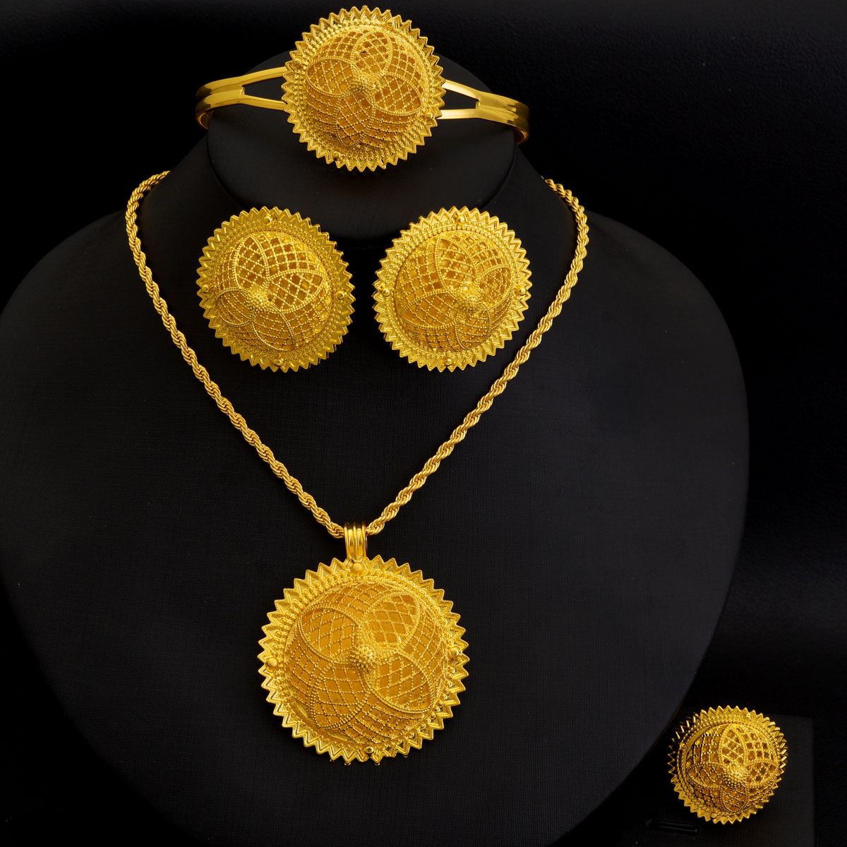 Afrika Dubai Gouden Kleur Sier - Ethnic Fashion Dubai recensie en prijs
